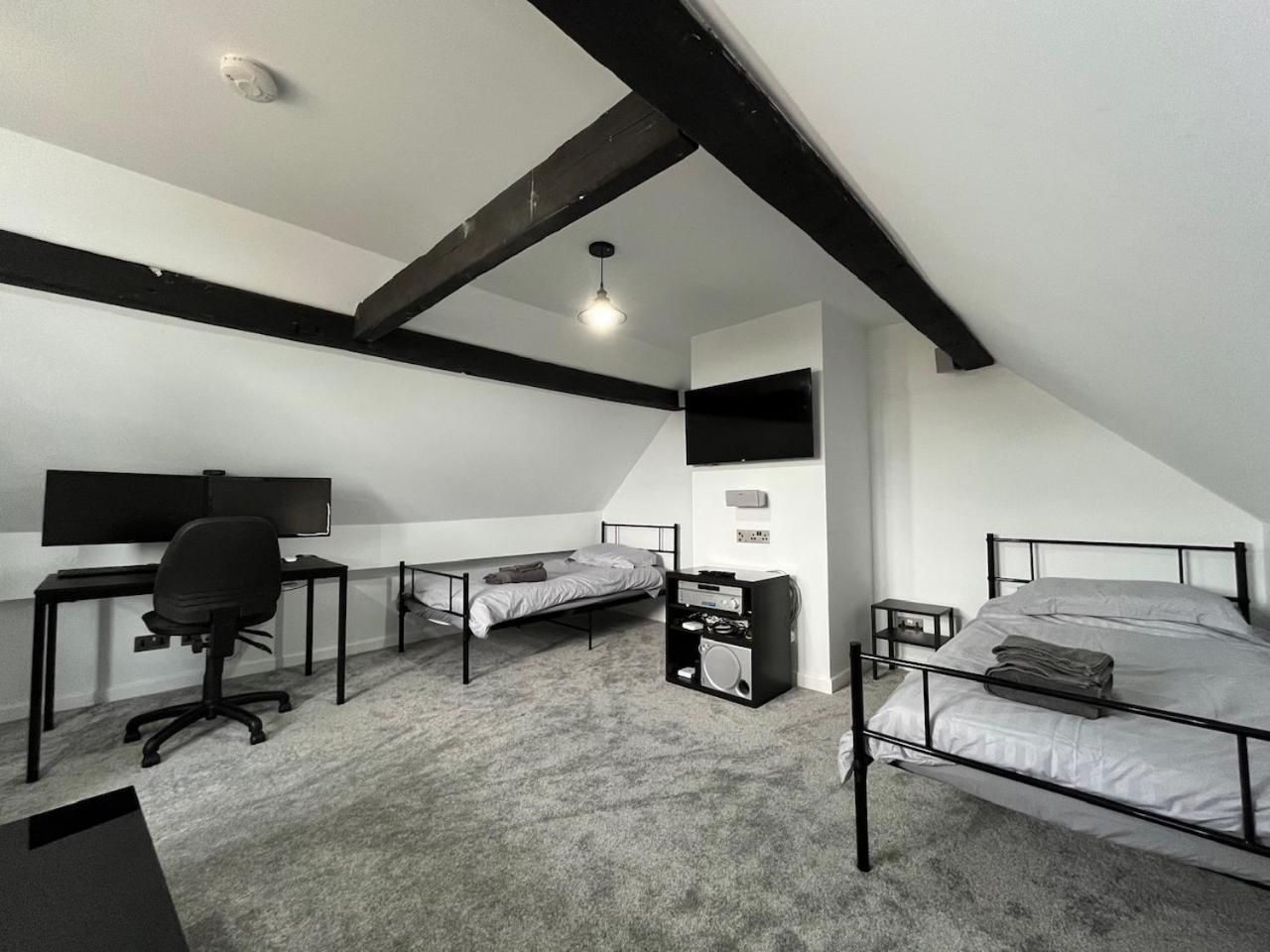 One Jubilee Cottages Shugborough Eksteriør bilde
