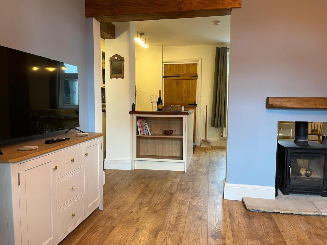 One Jubilee Cottages Shugborough Eksteriør bilde